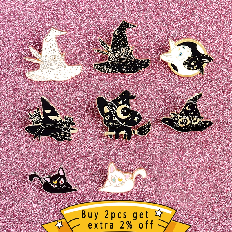 Image 3: Collection d'épingles de sorcière en émail, épingles à chapeau de sorcière et épingles de chat, épingles à revers gothiques noires, broches Wiccan, bijoux de sorcière, croissant de lune