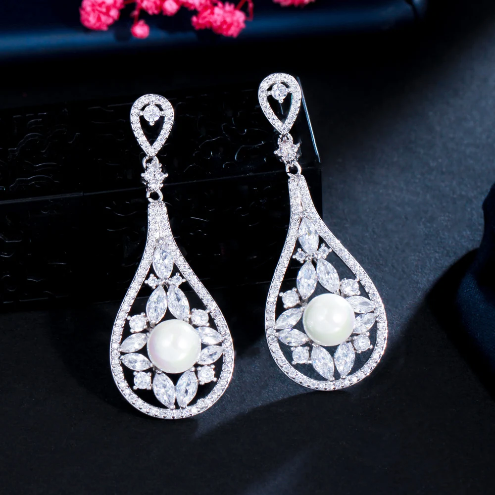 CWWZircons Noble White CZ Stones Pave Hanging Vintage Bridal Long Drop Pearl Earrings for Wedding Brides Jewelry Gift CZ213