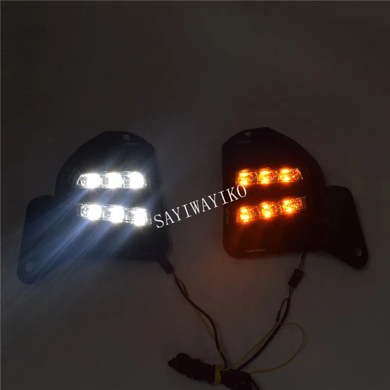 

2Pcs LED Daytime Running Light for Toyota Hiace DRL 2014 2015 2016 LED DRL Fog Light Cover Front Lamp Auto Parts