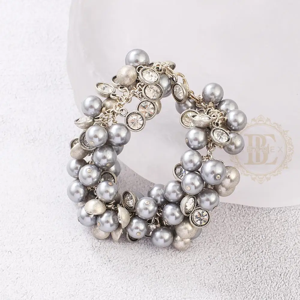 One Fashion Jewelry Bracelet Hand Connected Shell Pearl - 55mm (BE49)