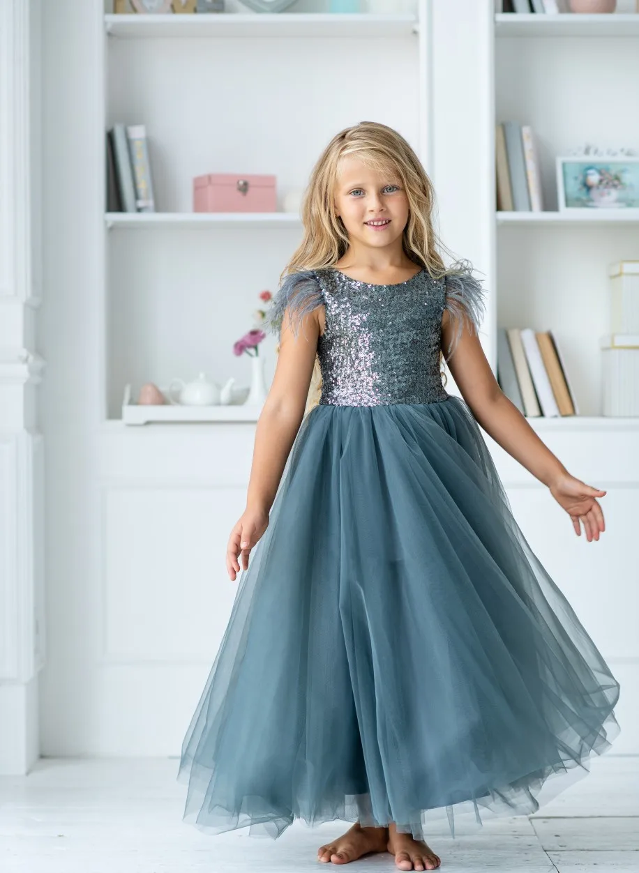 

Romantic Flower Girls Dresses Jewel Lace Sequins Feather Kids Formal Wear Backless Tea Length Wedding Party Gowns