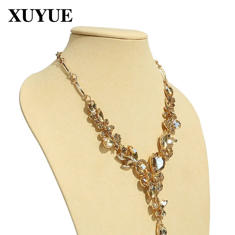 Necklace Display Stand Beige Microfiber Portrait Necklace Pendant Mannequin Window Props Jewelry Necklace Stand