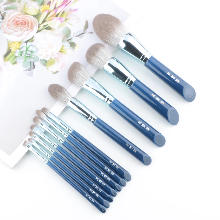 

11pcs/Set Blue Makeup brushes Set Foundation Blusher Bronzer sculpting Highlighter Eye shadow eyebrow Make up brush Grey hair