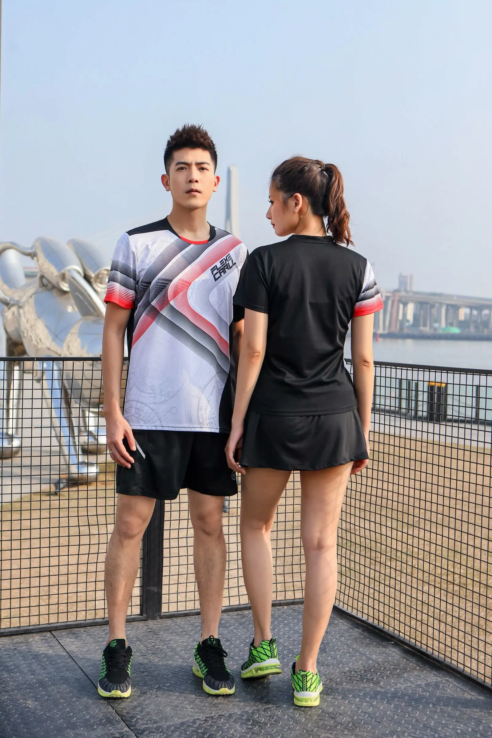 الريشة قمصان الرجال النساء ، قميص رياضي قمصان التنس ، تنس طاولة التي شيرت ، سريعة الجافة اللياقة البدنية الرياضة فريق التدريب لعبة