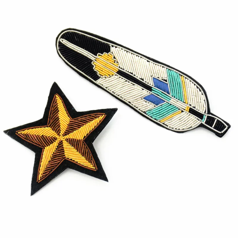 

Maxsin 1 Pc High Quality Handmade Embroidered Indian-Silk Feather Five-Pointed Star Brooch Garment Accessories Pin Decorative