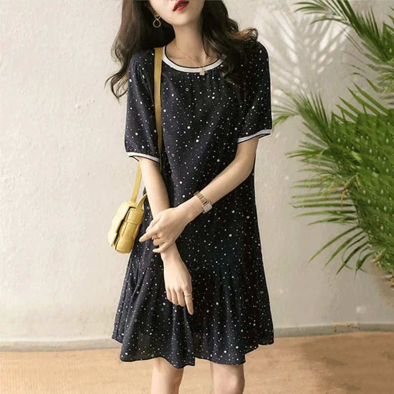 

2021 new French retro polka dot dress female summer loose and thin chiffon temperament pleated skirt a-line skirt