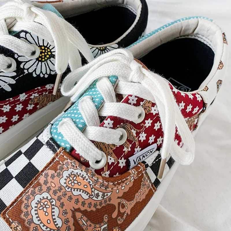 2021 الخريف عشاق قماش الأحذية النسائية مخيط غير المتماثلة الشطرنج منخفضة أعلى أحذية رياضية مسطحة القاع أحذية رجالية عادية 35-44 #2