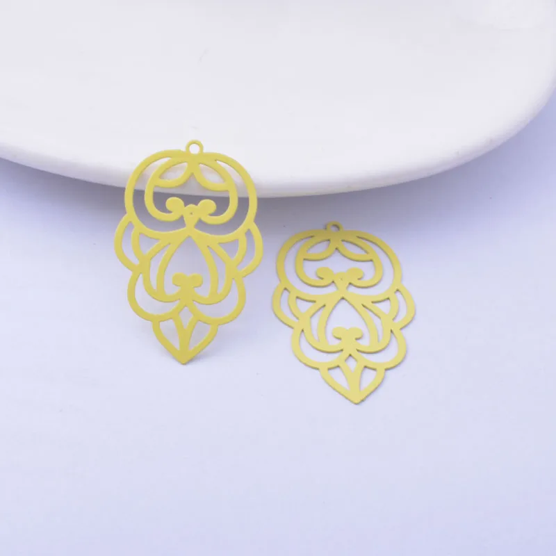 30 Stück AC12445 30*20mm Messing Bemalte Blumen-Ausstanzanhänger DIY Schmuck Ohrring-Zubehör – Detail 5