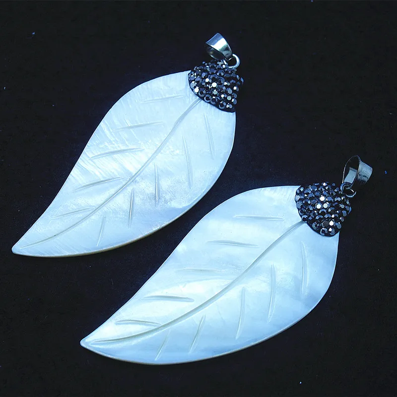 

2PCS Nature Shell Pendants WhiteColors 60X28MM With Rhinestone Tape For Women Carving Leaf Top Selling Items Jewelry