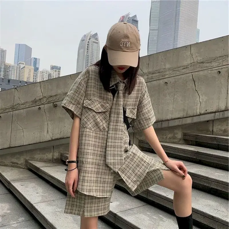 Women's Suits Shorts Fashion Suits Korean Loose Fashion Retro Short Sleeve Plaid Shirt Split Plaid Shorts 2 Piece Set Summer New