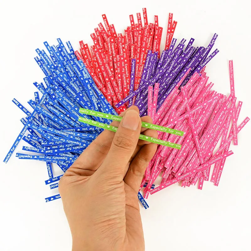 100pcs 9cm Twist Ties for Gift Bags Sealing Wire Especially For You Love Print Candy Cookie Bags Wrapping Supplies Bakery Tie
