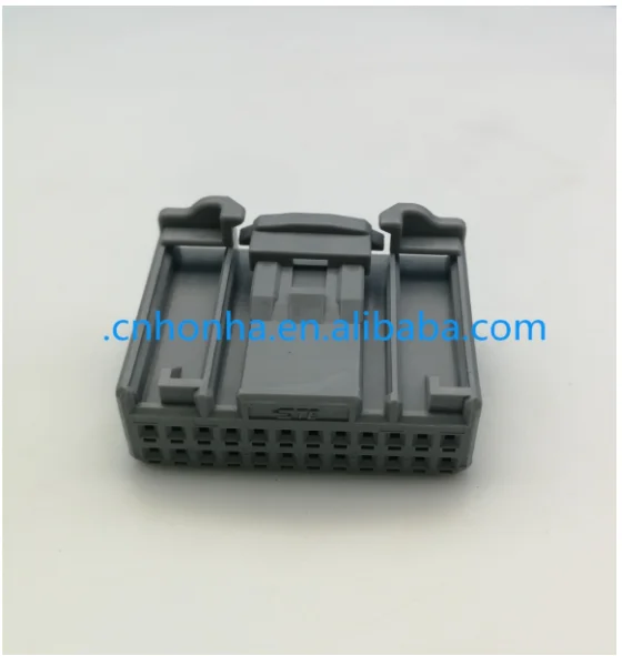 

Free shipping 20pcs Tyco Amp Connector System 24 Pin Female unsealed plastic housing Auto Connector 1379668-2 without terminal