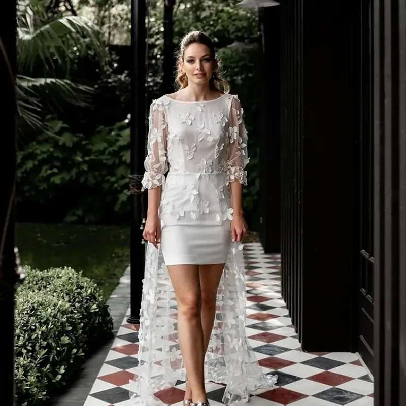 Elegantes vestidos de noiva curtos com alta e baixa renda apliques, Backless Sweep Train, três quartos Organza vestido de noiva para o casamento