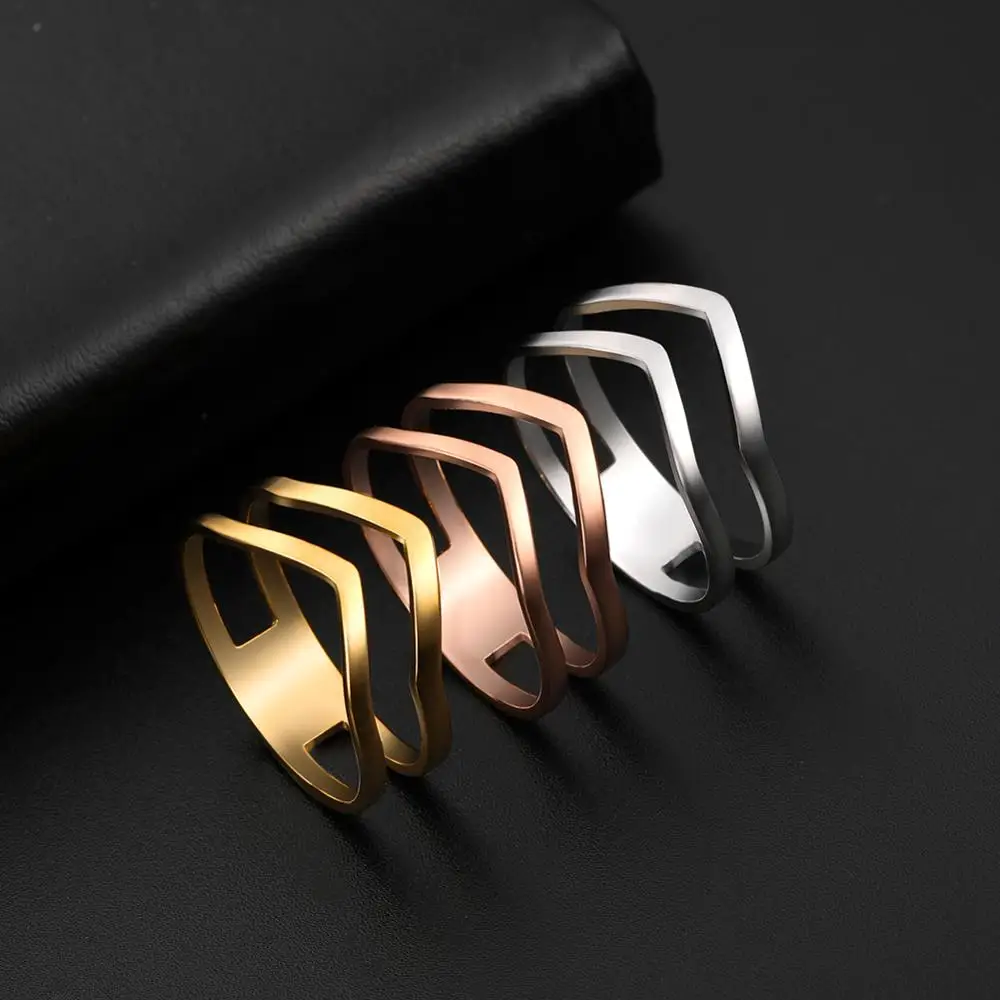 Cazador 2024 Stainless Steel Geometric Wave Women's Rings Gold Color Finger Rings Jewelry Birthday Party Friends Gifts Wholesale