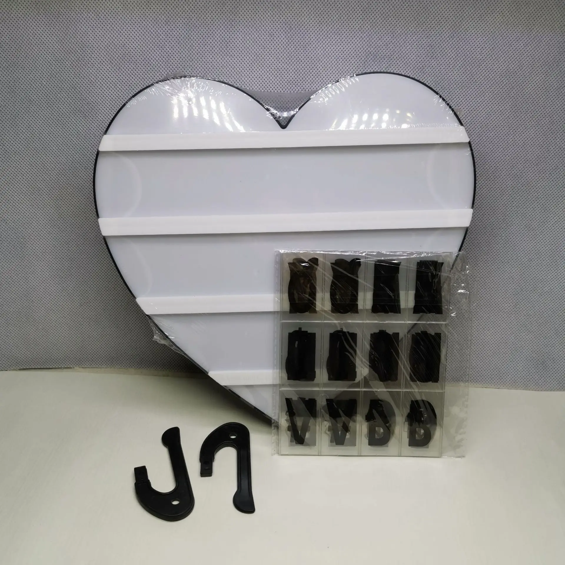 Led Romantic courtship heart-shaped light box letters DIY battery flat lamp box creative courtship room decoration