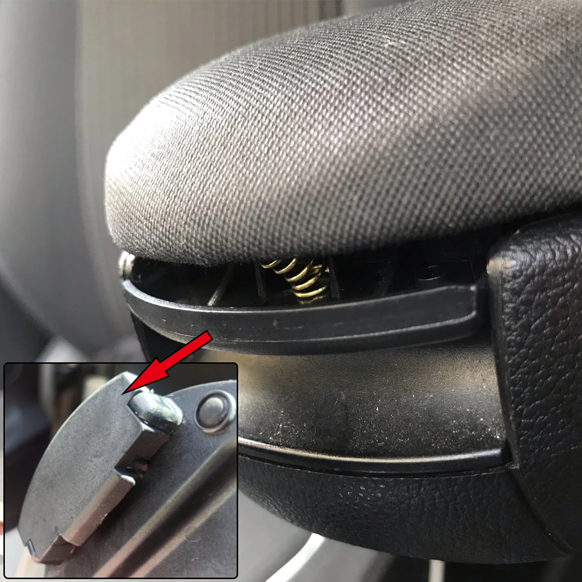 Car Armrest Lid Center Console Cap Latch Cover Clip 3B0868445 For VW Golf 4 Bora Passat B5 Polo Skoda Octavia SEAT Ibiza Repair view 4