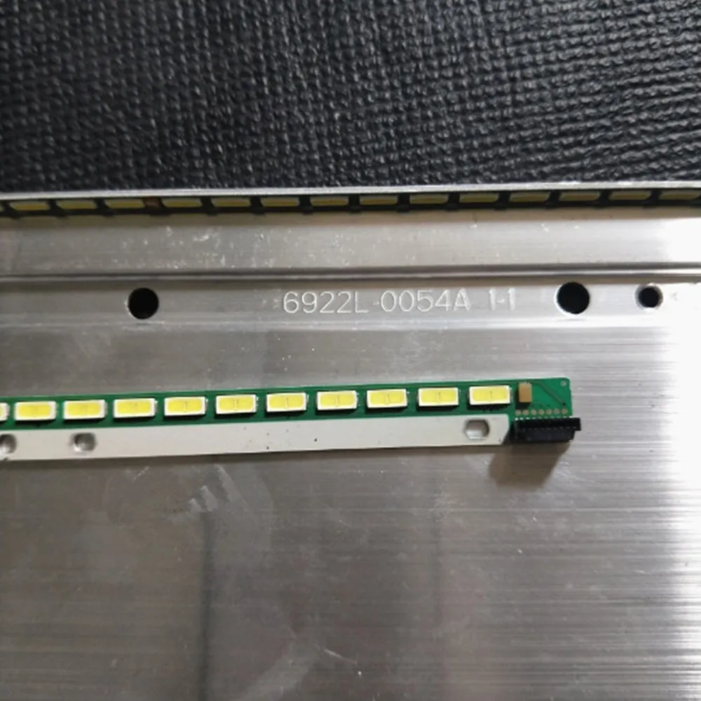 

LED backlight strip for 32LA643V 32LA644V TX-LR32E6 TX-LR32E6B TX-LR32E6E TX-L32EW6 32PFL5008T/60 32PFL5018T/60 32 V13 ART3 EDG