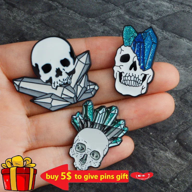 Insignia de Calavera de Cristal de la serie Punk, ropa, bolsos Vaqueros, Pin de solapa, broche de joyería de Halloween, regalos de joyería para Fans, amigos, venta al por mayor