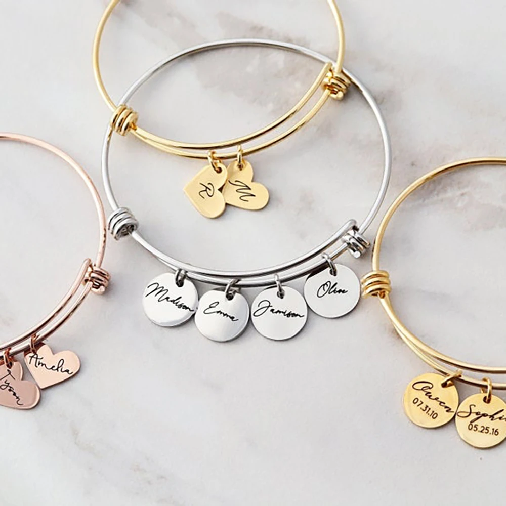 Bracelet à breloques personnalisé avec nom de maman, cadeau de fête des mères pour elle, noms d\'enfants personnalisés