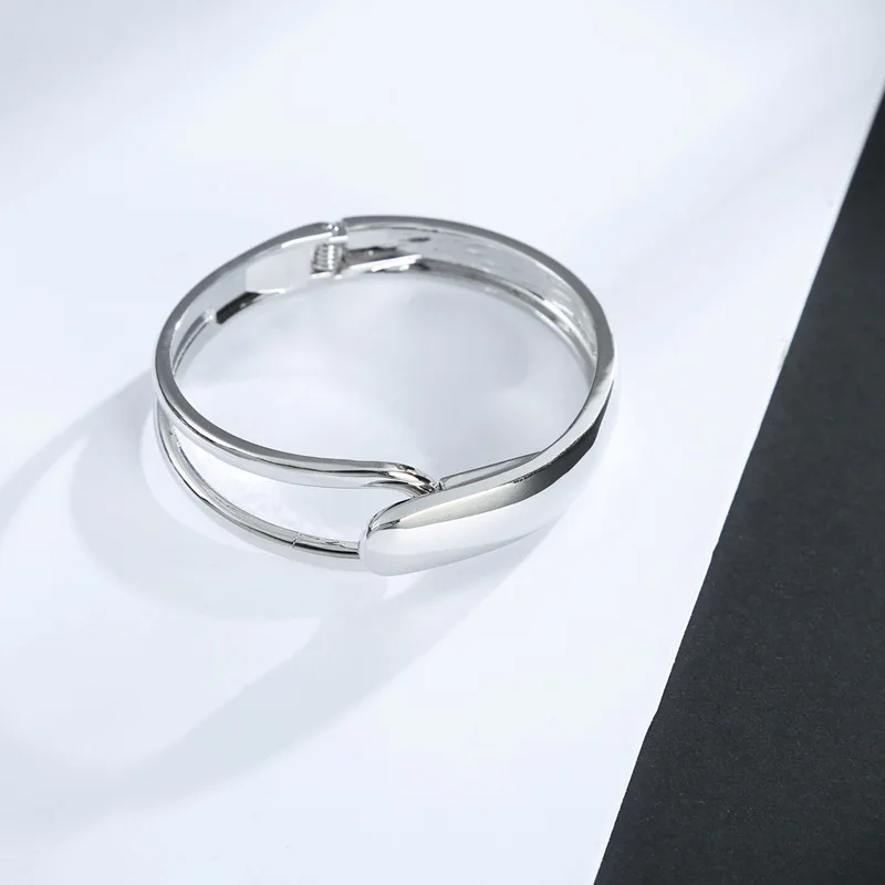 High Quality Alloy Charming Bangles Elegant Punk Bracelet & Bangle For Women Jewelry Accessories
