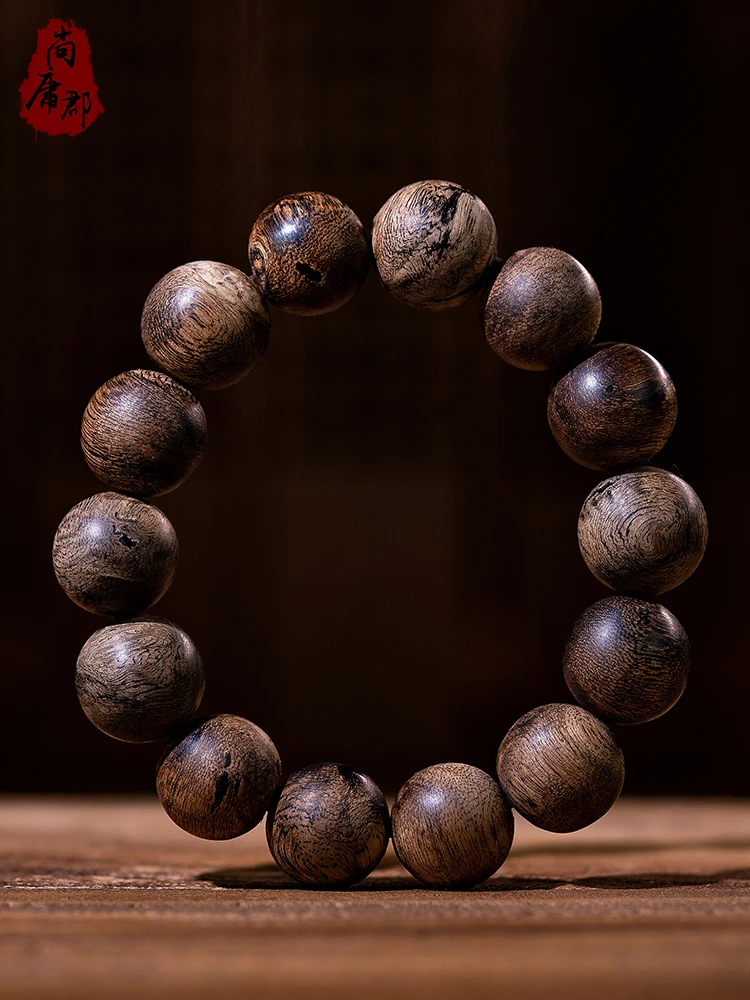 High-grade Dalagan agarwood Indonesia agarwood bracelet old material black oil fragrant 108 beads submerged