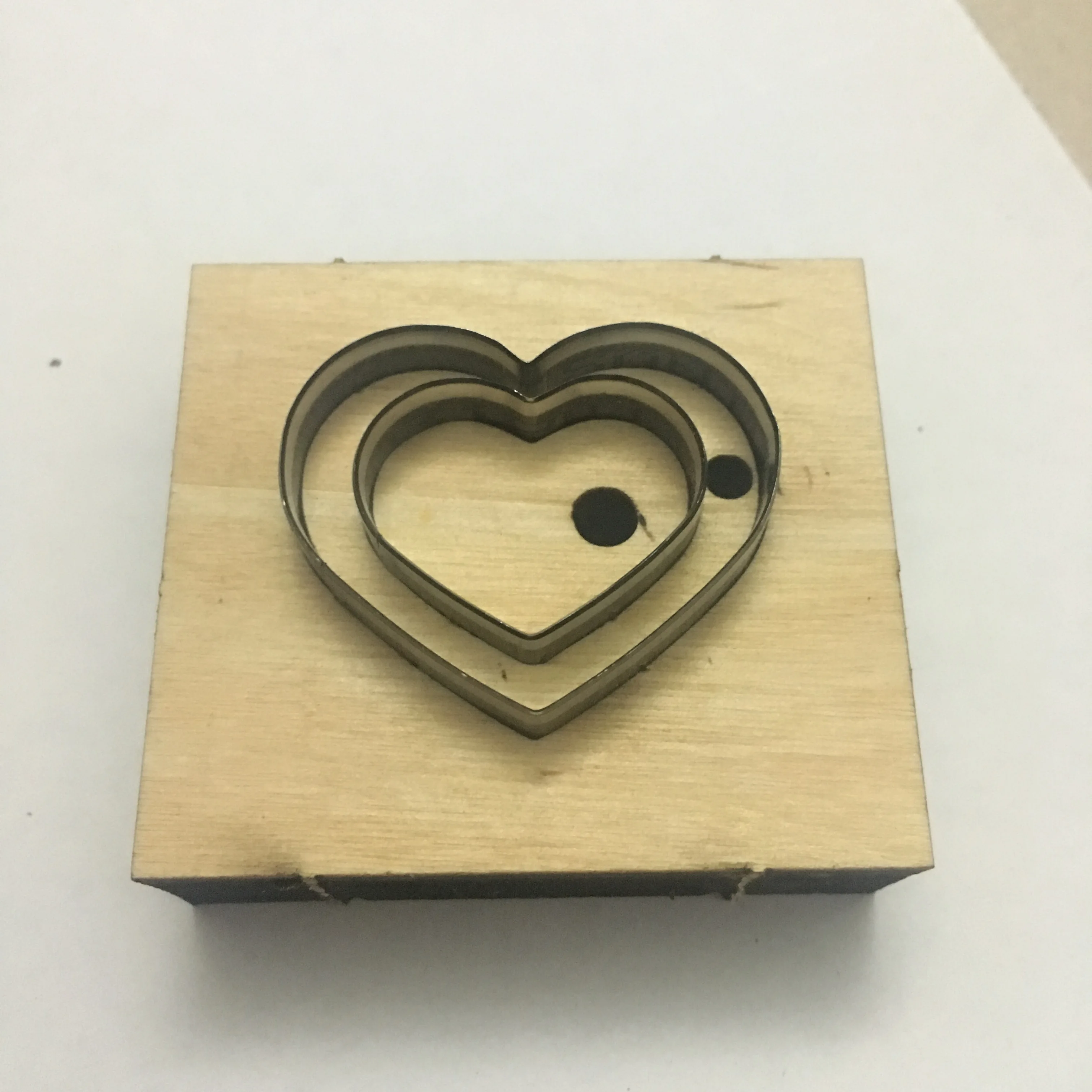 Japan Steel Blade Rule Die Cut Steel Punch Concentric heart-shaped Cutting Mold Wood Dies for Leather Cutter for Leather Crafts