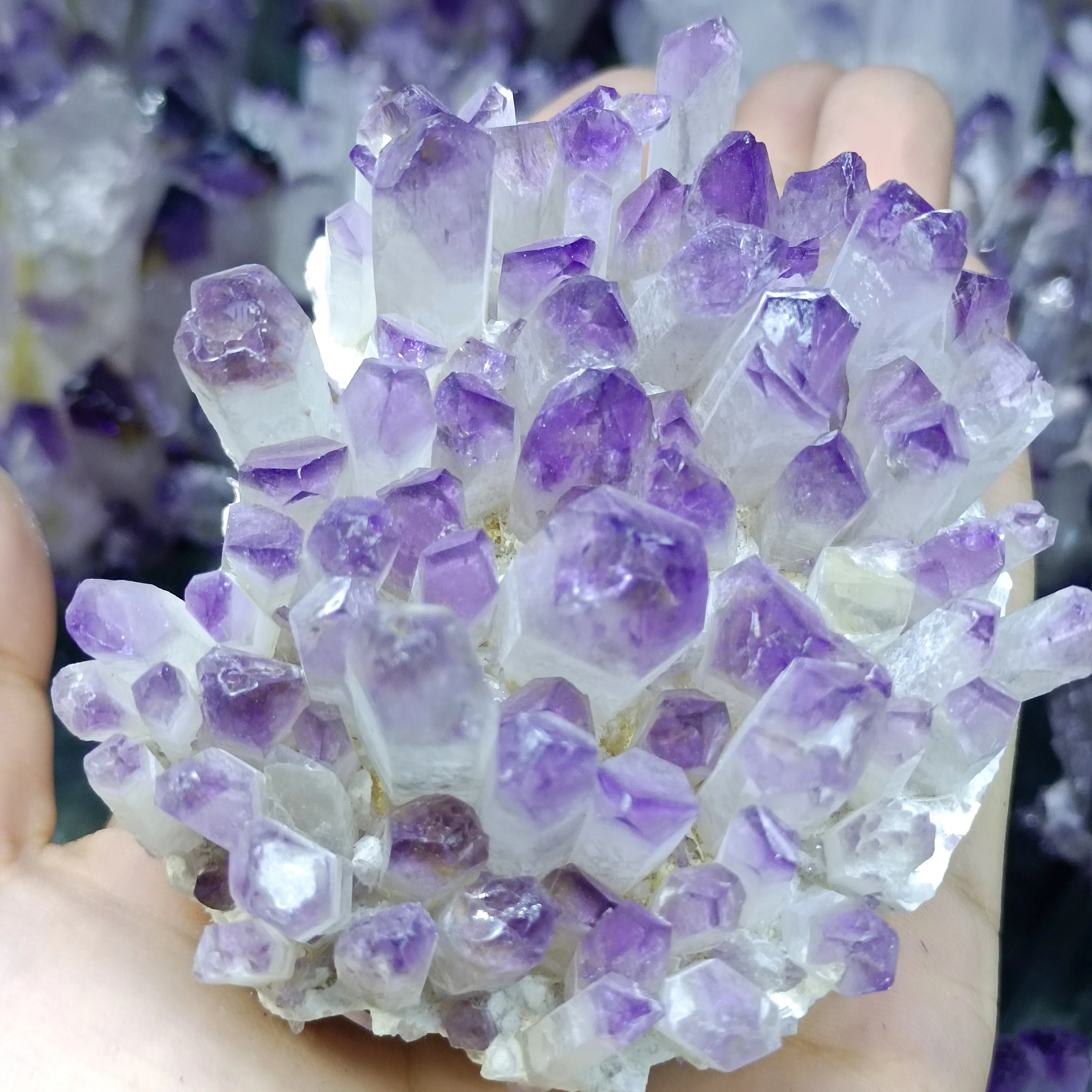 1pc  Natural Crystal Cluster Purple White Crystal Energy Stones Quartz Specimen Divination Stone Home Decoration