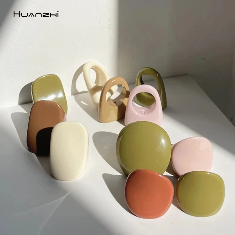 New Cream Colorful Geometric Cube Lock Square Circle Resin Acrylic Rings Set for Women Girls Travel Jewelry Gifts HUANZHI 2021