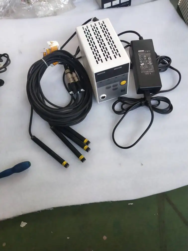 ZUV-C20H+cable +ZUV-H10M+power supply   one set  Used in good condition