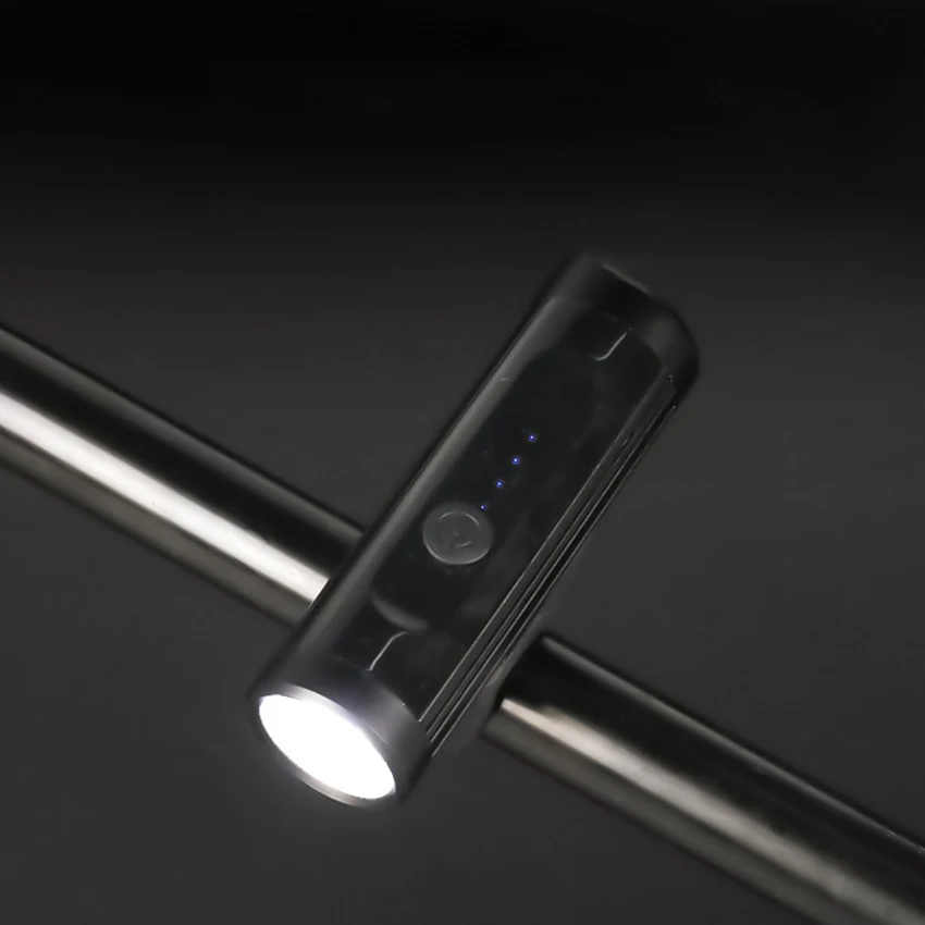Luce per bici ricaricabile USB, faro per bici a LED luminoso da 500 Lumen con supporto di montaggio, 4 modalità, torcia di sicurezza per ciclismo su strada