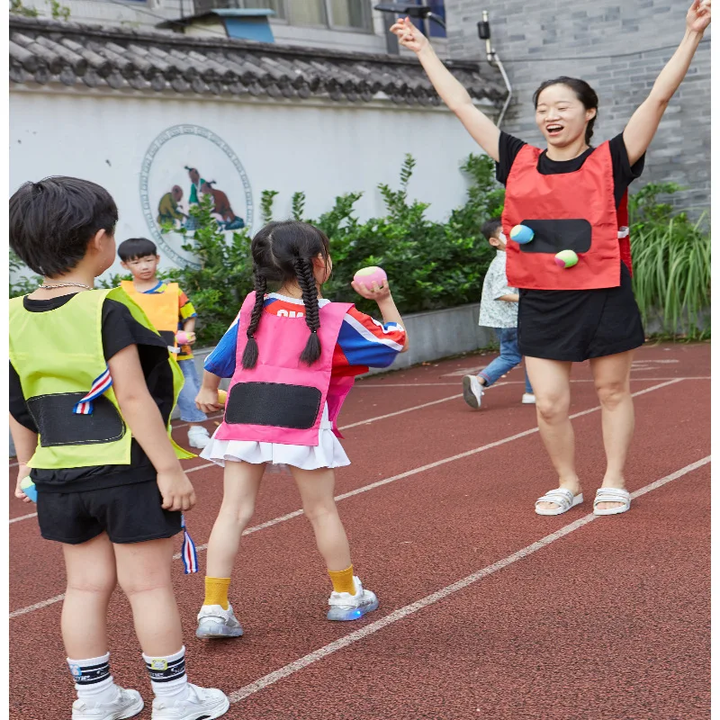 Kindergarten Vest Sticky Ball Parent-child Interaction Play Throwing Sticky Target Vest Avoid Game Sticky Jersey Throwing Game