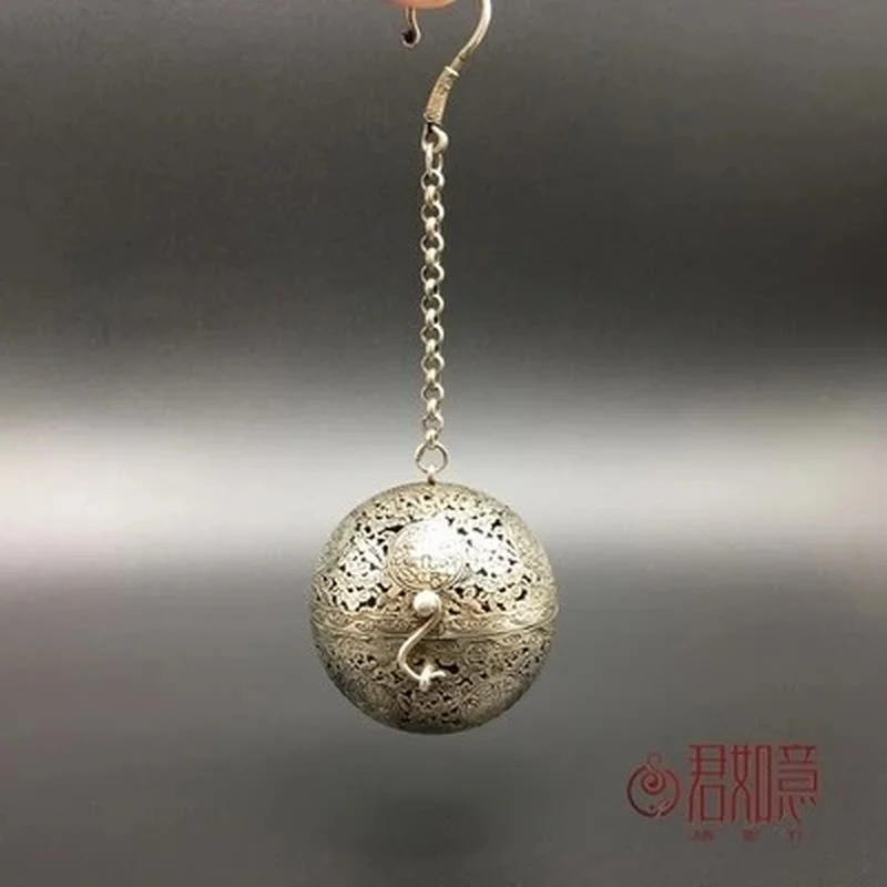 Exquisite Antique Copper Aromatherapy Ball Hollow Mini Home Incense Ball Backflow Incense Burner Sachet Ball Pendant Tea Ceremon
