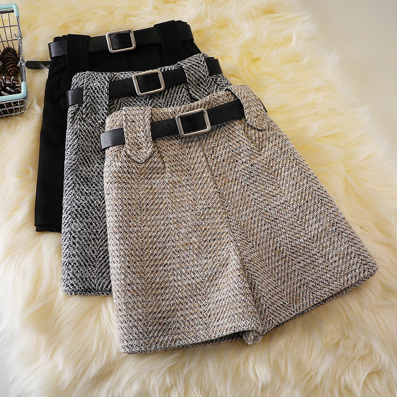 Woolen shorts, autumn and winter high waist, new fashion wide-leg pants, boots, trousers