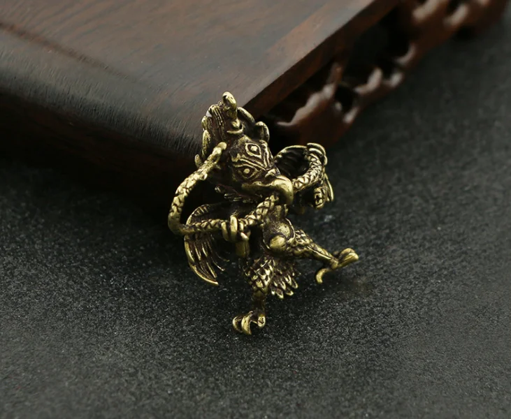 craft guardian amulet ornament antique Handmade Brass Buddha statue garuda figure Miniature decoration accessories m069