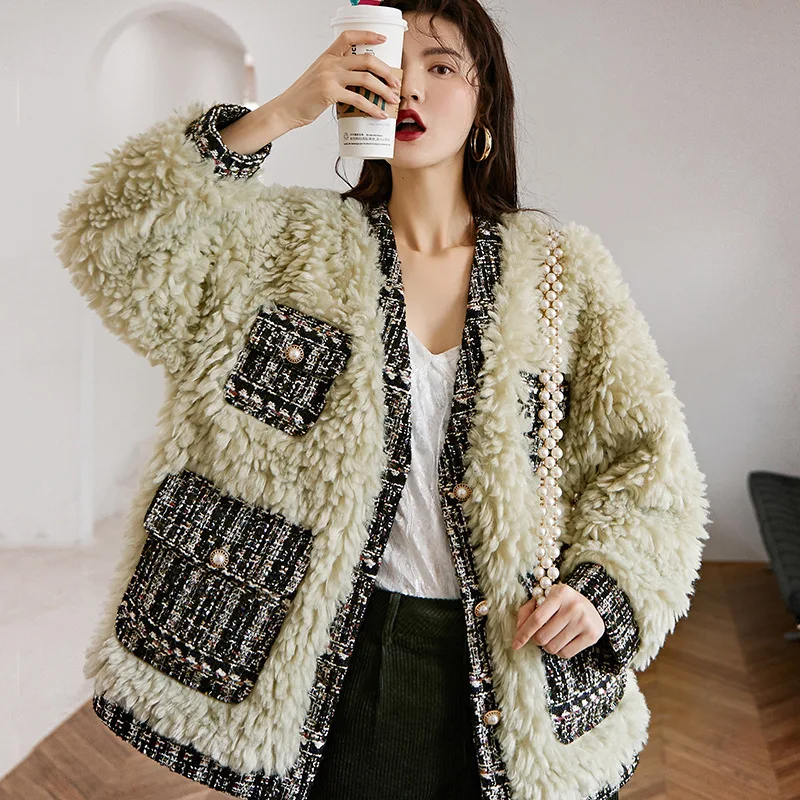 

Winter Women High Quality faux lambswool Fur OverCoats Luxury short casual Thick Warm Plus Size female 2019 beige tweed