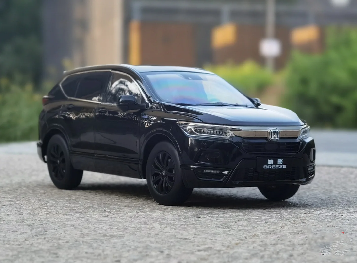 Модель литая автомобиля Honda BREEZE SUV 1/18, черная, масштаб 2019, коллекционная игрушка, подарок