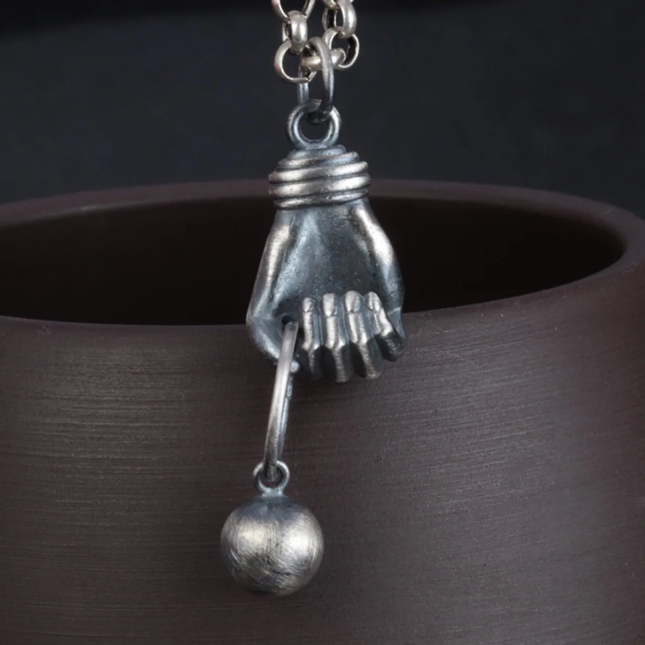 

s925 sterling silver palm ball tassel pendant retro creative trend pendant