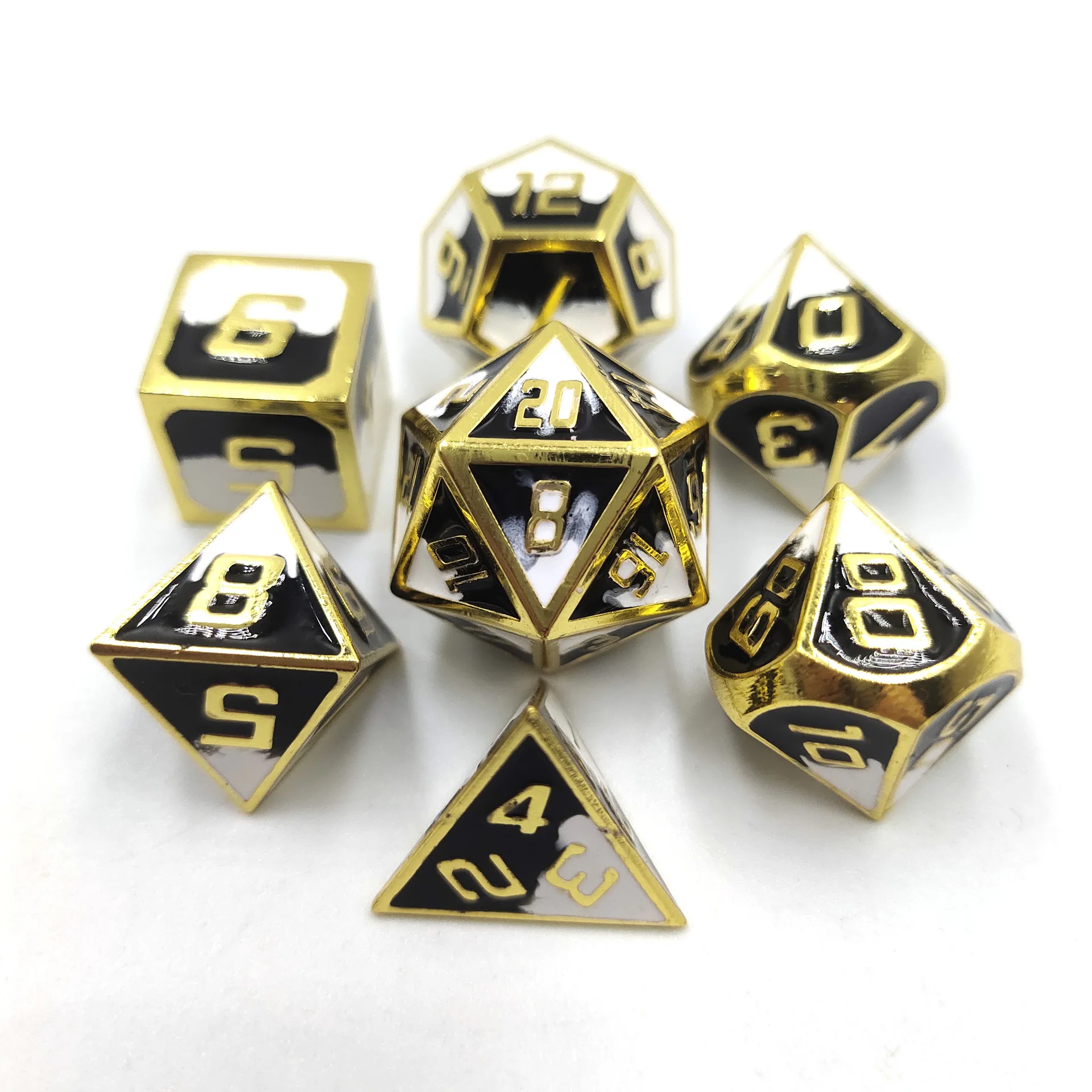 Metalen polyhedrale dobbelstenen met fluwelen zakje, DND en RPG, tafelbordspellen, entertainment, D20, D12, D10, D %, D8, D6, D4, 7pc-set