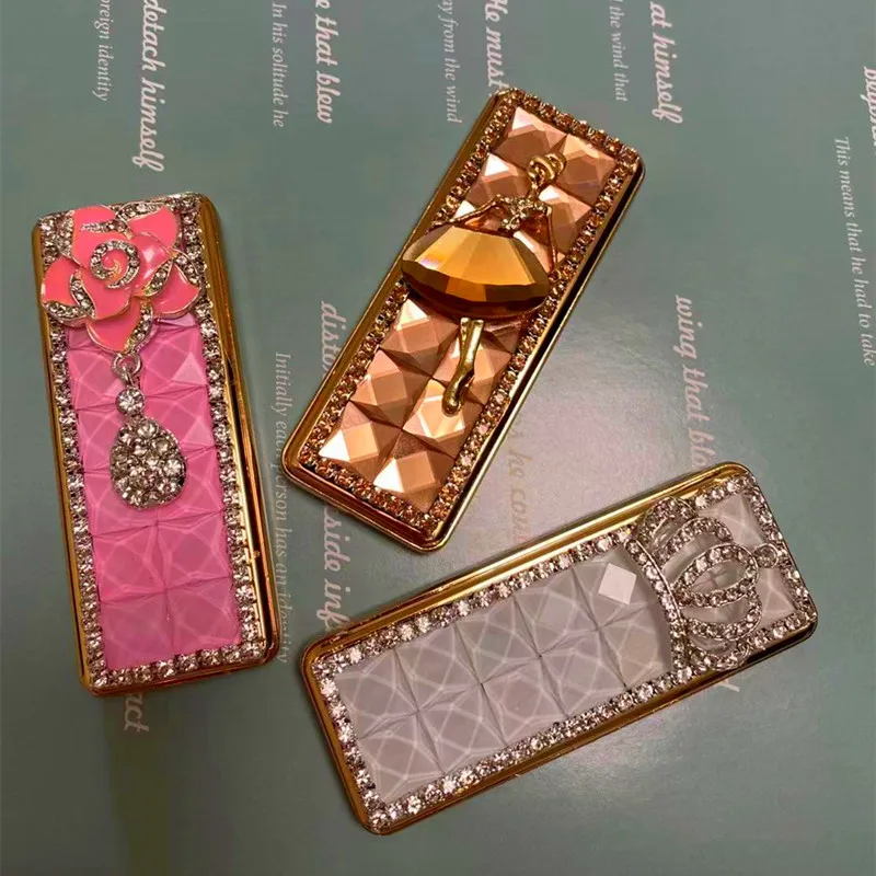 

Bling USB Charging Lighter Cigarette Case Creative Metal Rhinestone Diamond Windproof Slim Light Ultra-thin Fashion Women Gifts