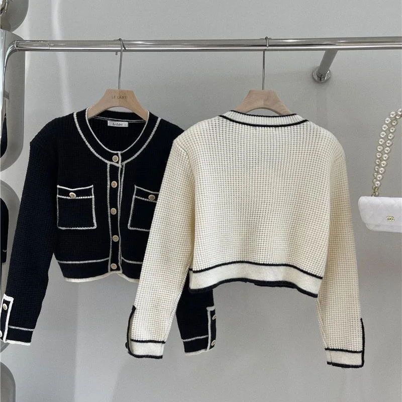 Black White Korean Style Cropped Cardigan Women 2022 Spring Vintage Long Sleeve Sweater Jacket Elegant Crew Neck Knitted Tops