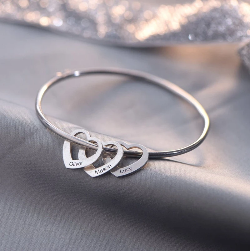 Engrave Family Name Heart Stainless Steel Charms Customized Bracelets for Women Bangle Personalized DIY Jewelry Gift for Woman