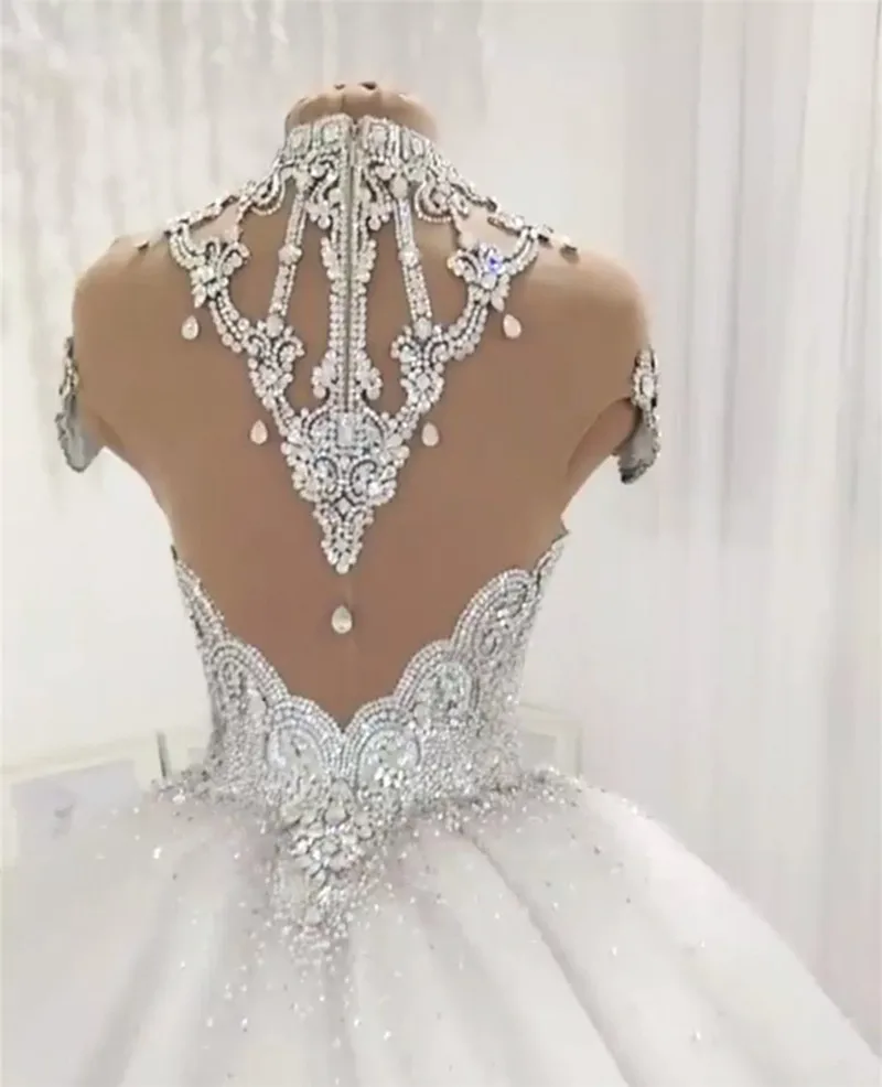 Luxury Dubai Empire Wedding Dresses 2024 Crystal Beaded Puffy Bridal Gowns Vintage See Thru Back Wedding Gowns Robe De Mariee