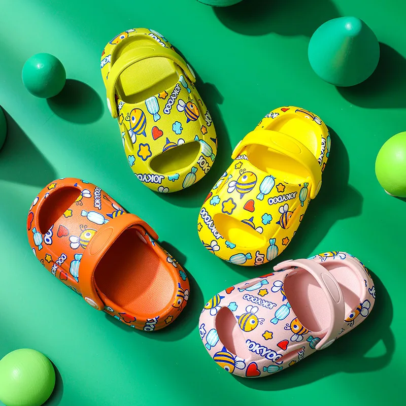 2023 Unisex Summer Newest Kids Slippers Boys Girls Slippers Non-slip Children Beach Shoes Baby Home Sandals Kids Flip Flops