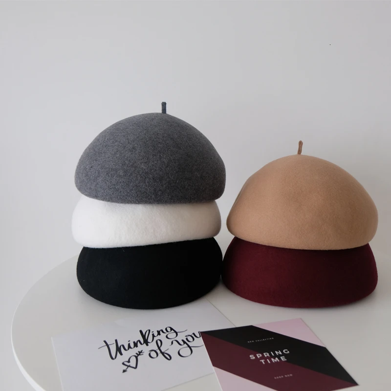 2023 New High Quality Fashion Wool Felt Enchanted Wedding Hat Cocktail Party Retro Ladies Winter Solid Beret Hat Ceremonial Cap