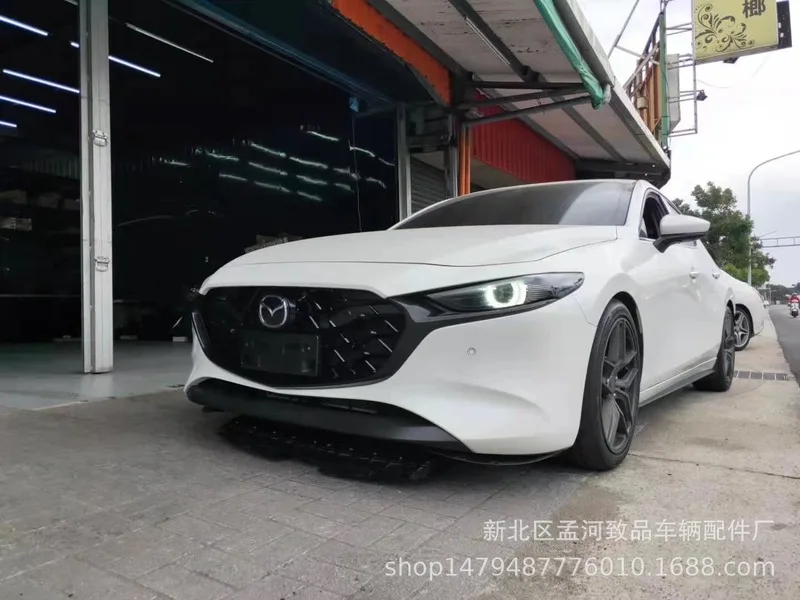 Radiator Bumper Grill For Mazda 3 AXELA 2018 2019 2020 Car Front Racing Grille Trim Racing Grills Grille around trim cover