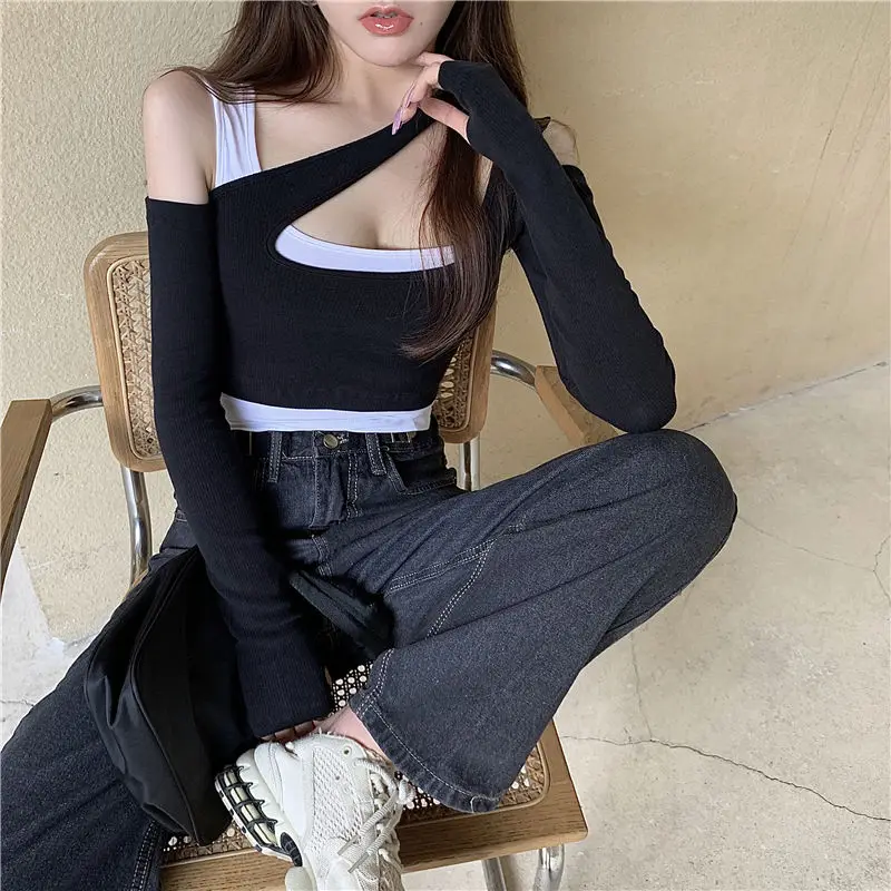 Manica lunga T-Shirt Delle Donne di Falso in Due Pezzi Patchwork Spalla Nuda Sexy Crop Top Stile Coreano Sottile Elegante Club di Autunno di Estate