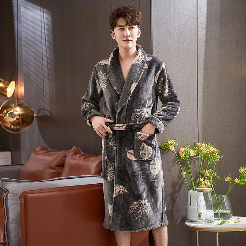 

Men Winter Long Thick Warm Flannel Fleece Bathrobe Mens Leaf Kimono Bath Robe Island Velvet Sexy Fur Robes Male Dressing Gown