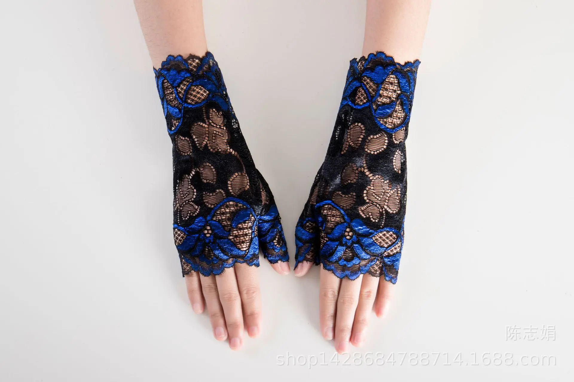 Sailor Lace Half Finger Gloves Sexy & Club Dance Slimming Scar Fingerless Semi-Gloves