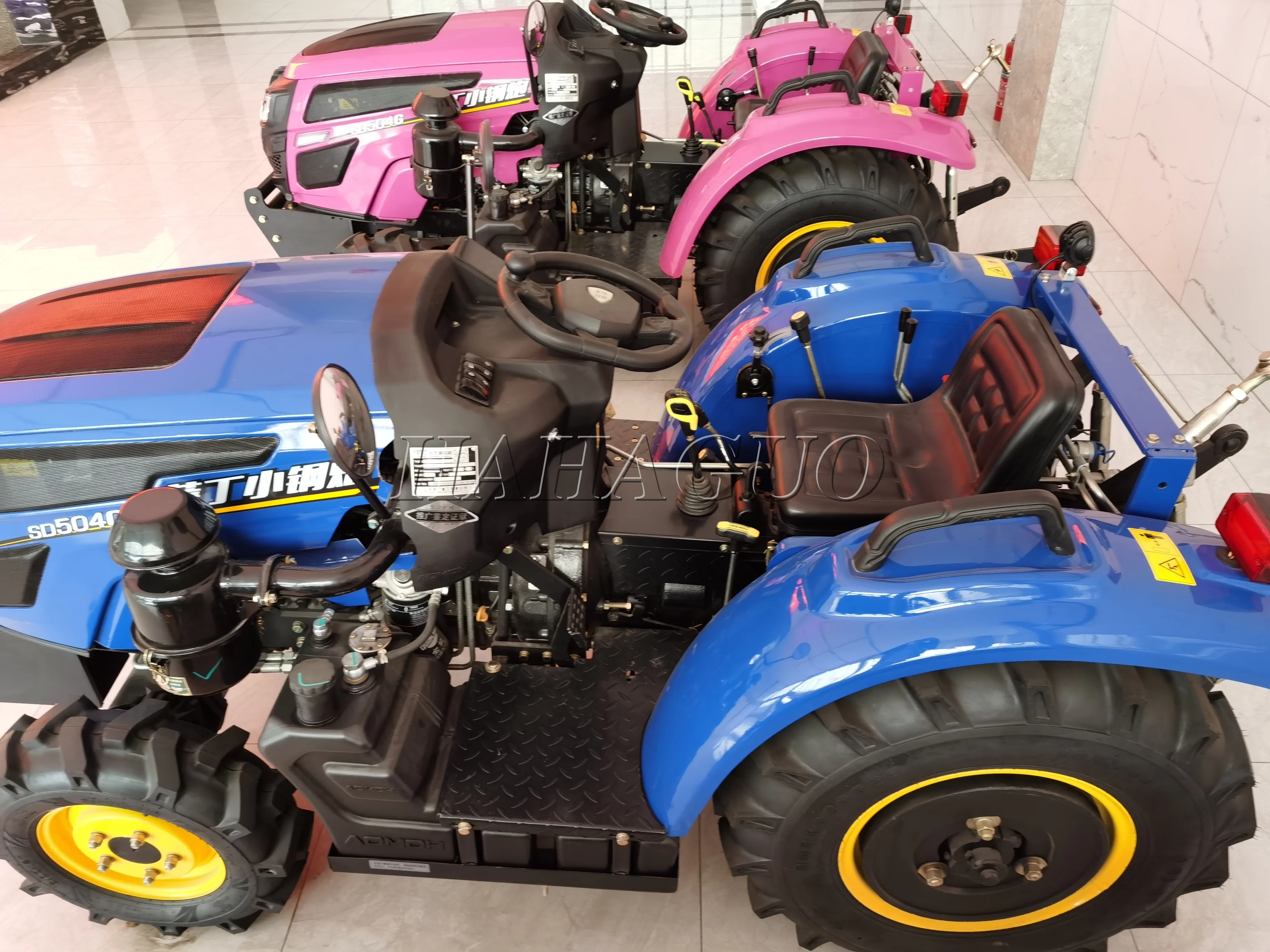 จีน Hydraulic สวนสี่ล้อรถแทรกเตอร์ Micro Orchard เรือนกระจกเครื่องรถแทรกเตอร์การเกษตร