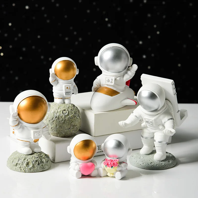 6 Astronaut Series Candle Epoxy Silicone Mold for DIY Handmade Aromatherapy Candle Ornaments Handicrafts Pastry Cake Decorating